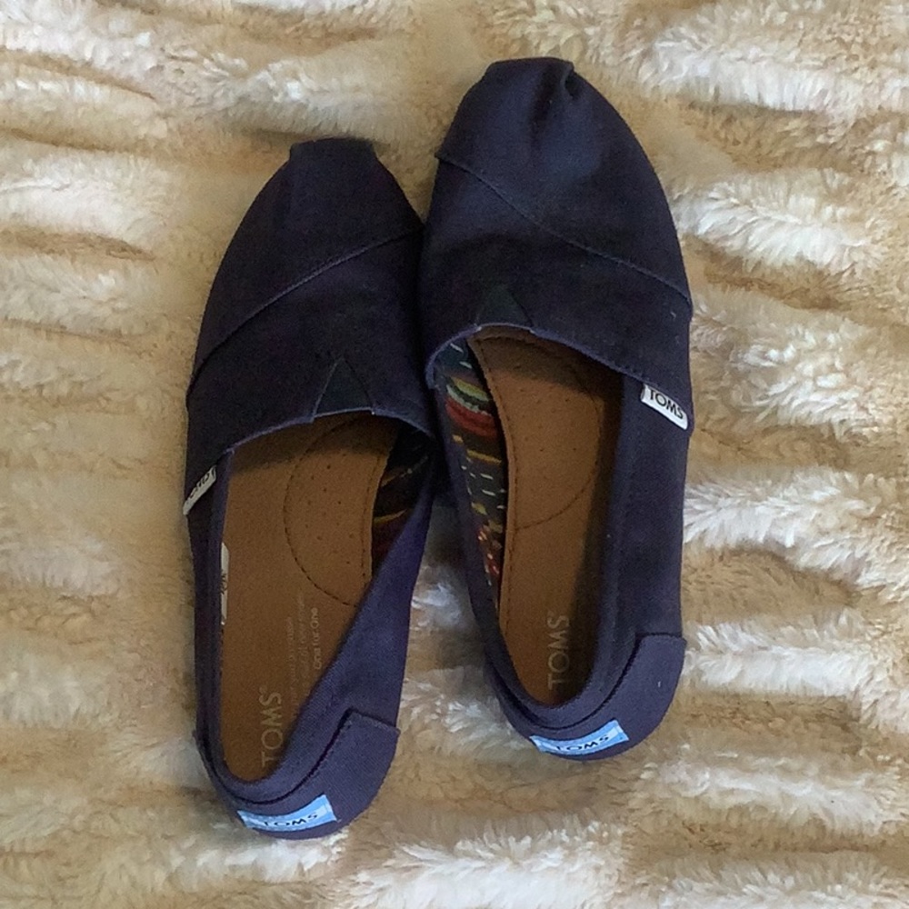 Toms 7.5 Shoes